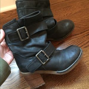 Steve Madden leather boots